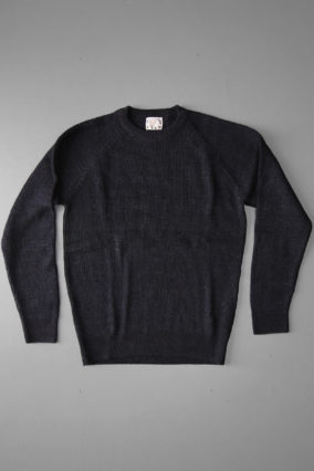 Type 723 Long Sleeve Raglan Pullover