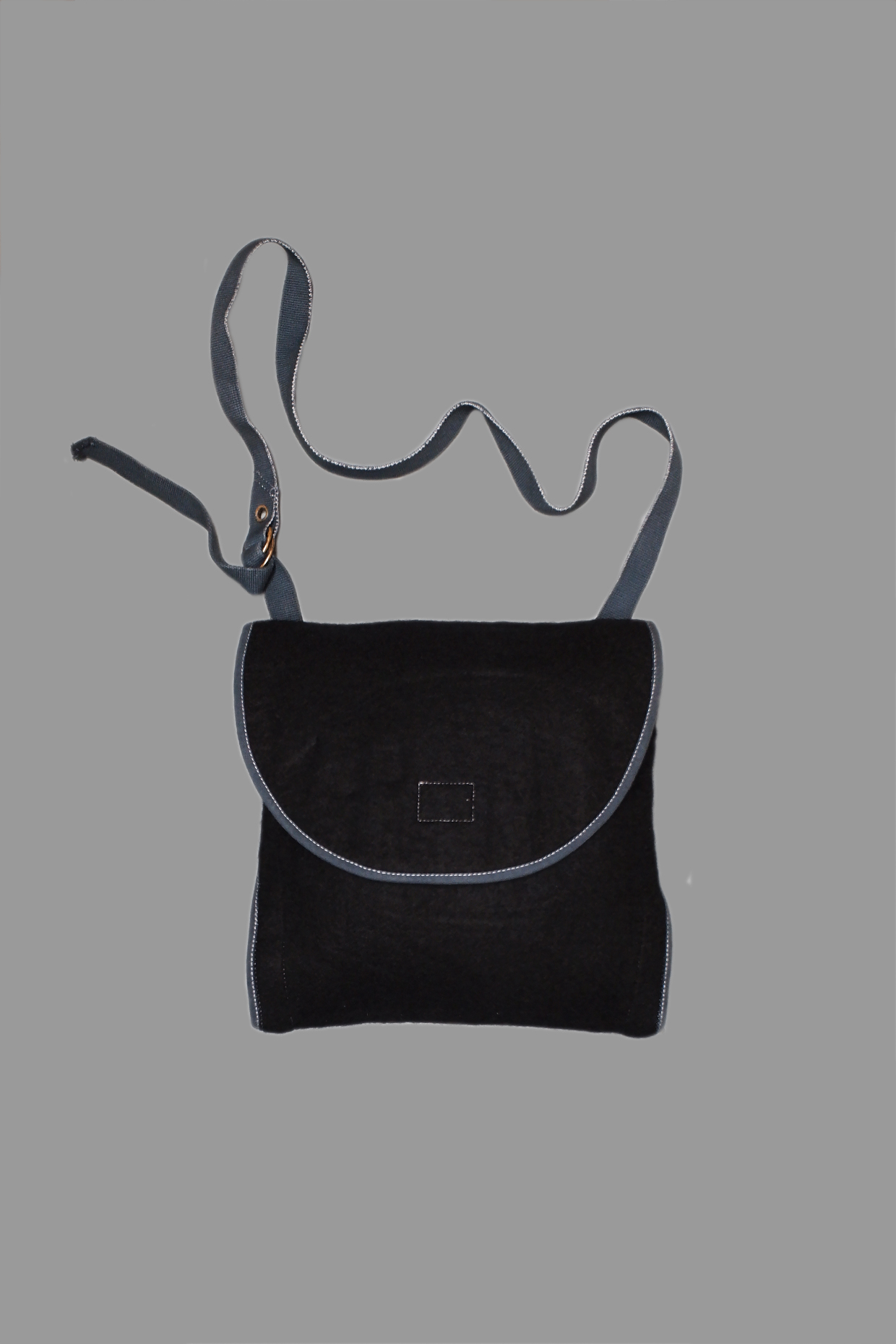 Type 532 Elephant Ear Satchel image 1
