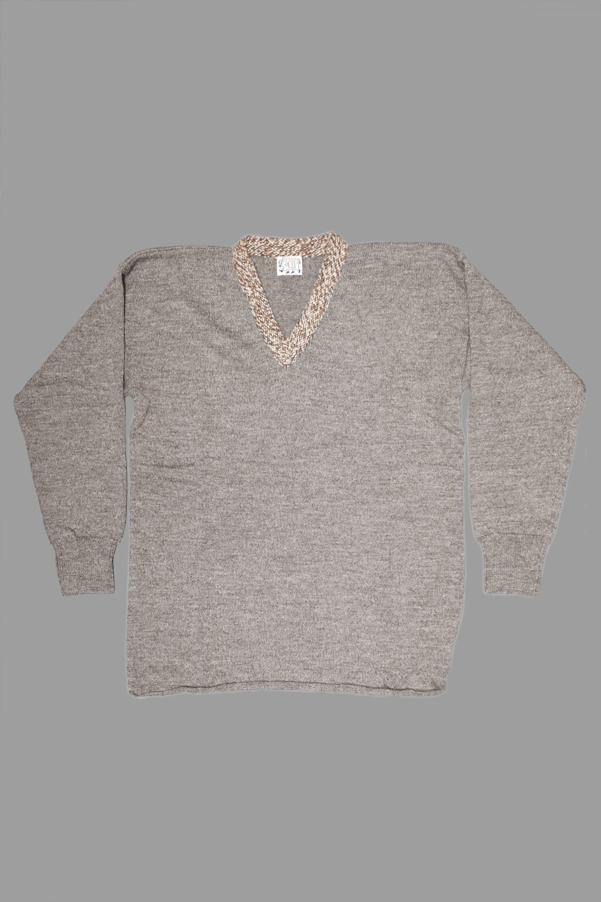 Type 757 Donegal Edge Ryeland V Neck Pullover image 1