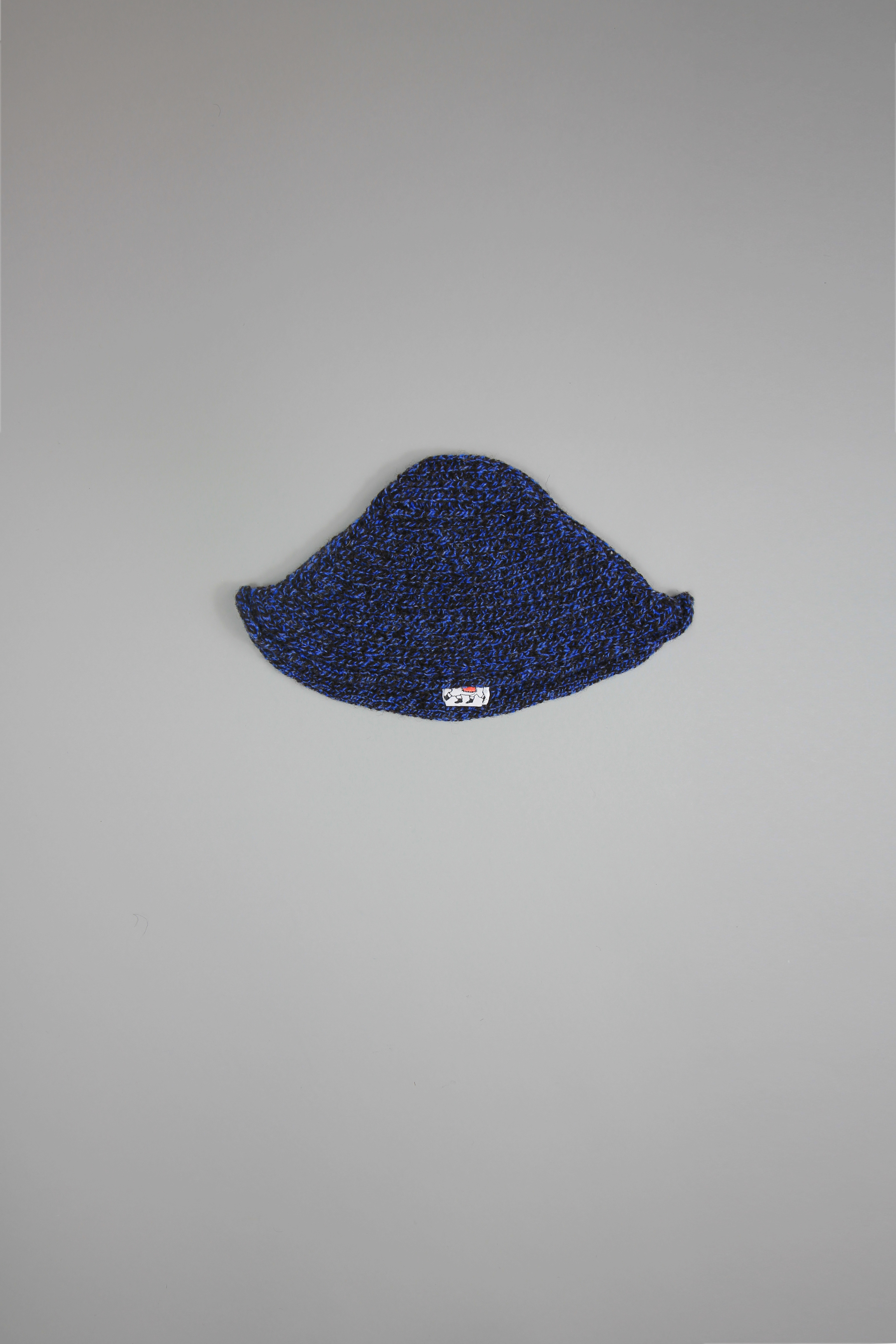 Type 860 Paper Boat Hat image 1